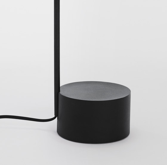 Pleat Drum Table Lamp | Lampade tavolo | Design Within Reach