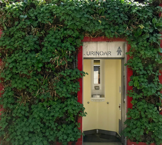 Outdoor Vertical Garden | Public Toilet Helsingborg | Fassadenbegrünung | Greenworks