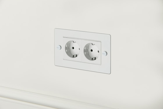 Electricity Euro Socket | 2G White | Prises EURO | Buster + Punch