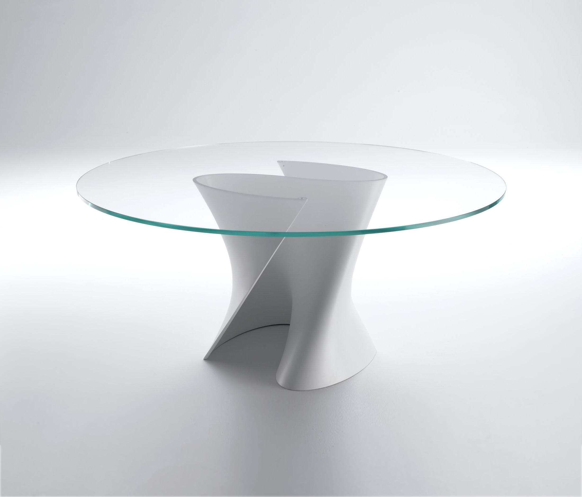 Столик мдф. Deninsofas s.Table 700 стол стеклянный. Стол круглый дизайнерский. Столик круглый. Столик стеклянный круглый.