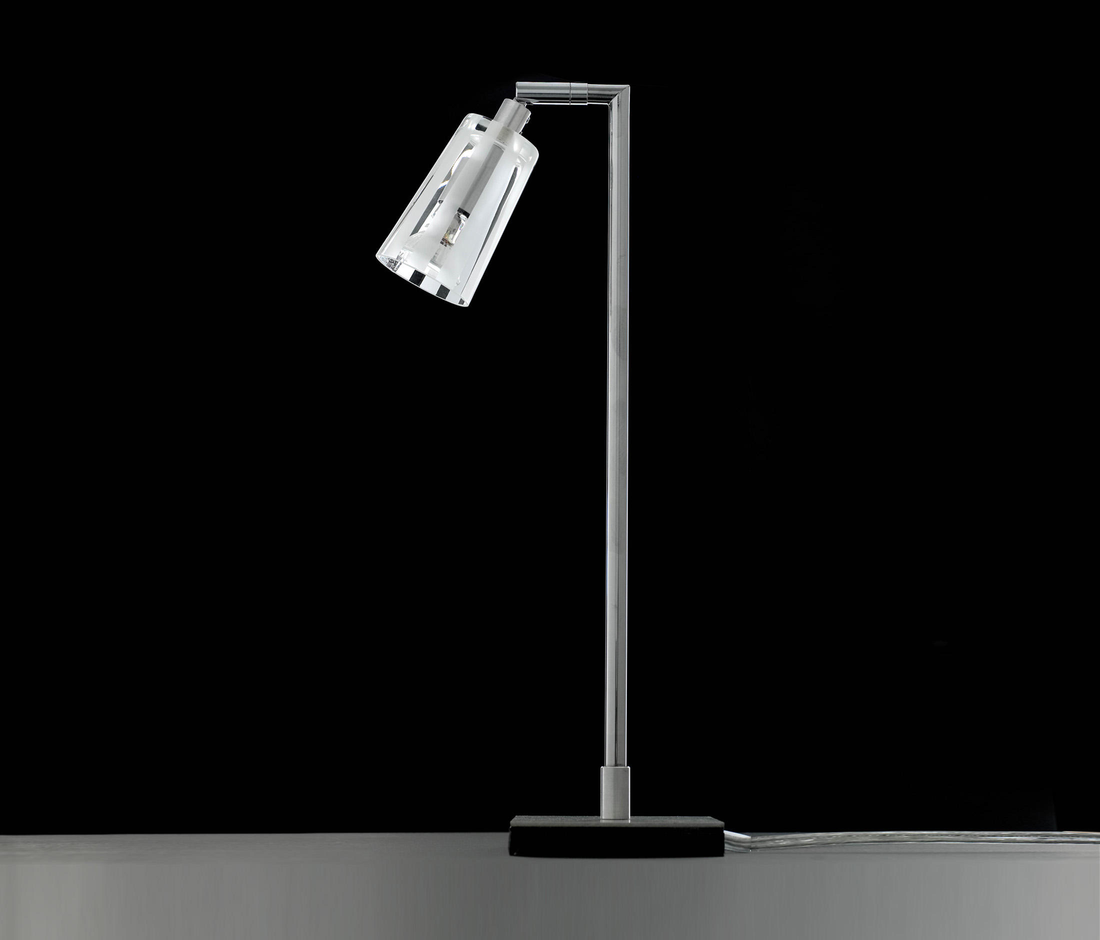 Manhattan Table Lamp Designermobel Architonic