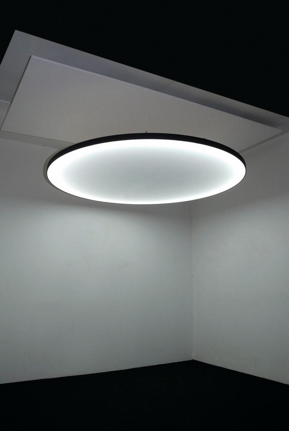 Highmoon Flat Suspended Lights From Sattler Architonic