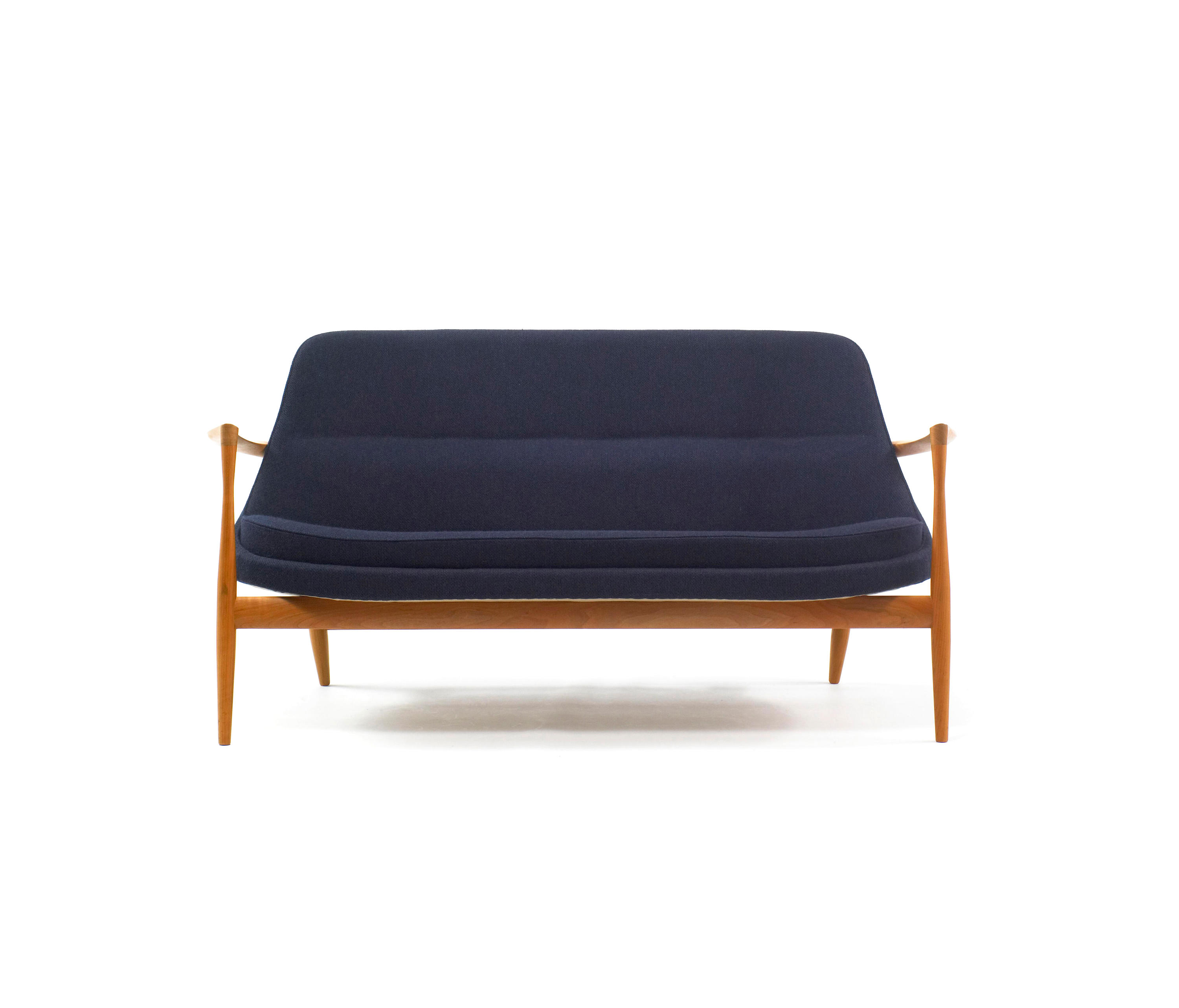 Il 03 Sofa Sofas From Kitani Japan Inc Architonic
