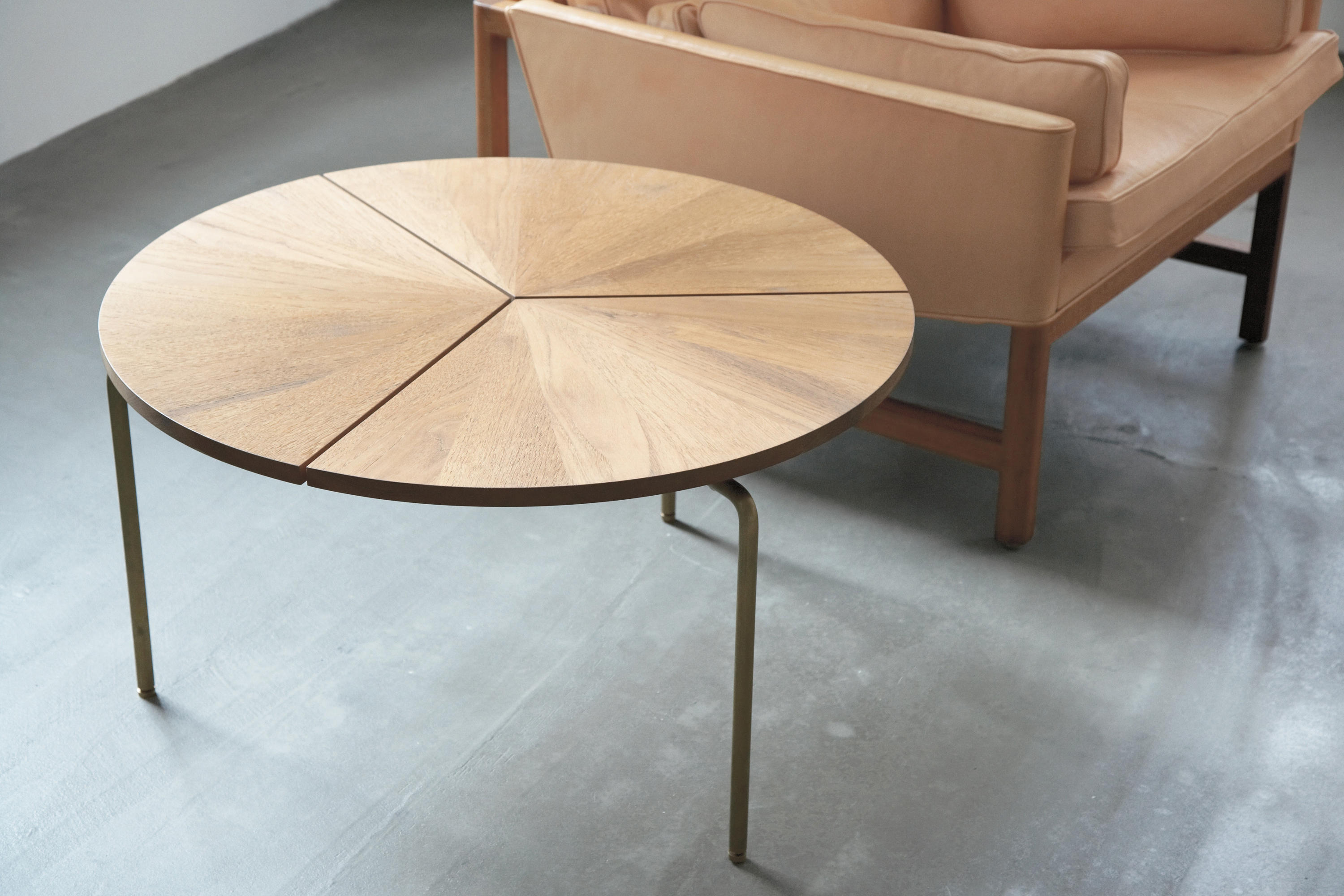 Circular Coffee Table & designer furniture | Architonic