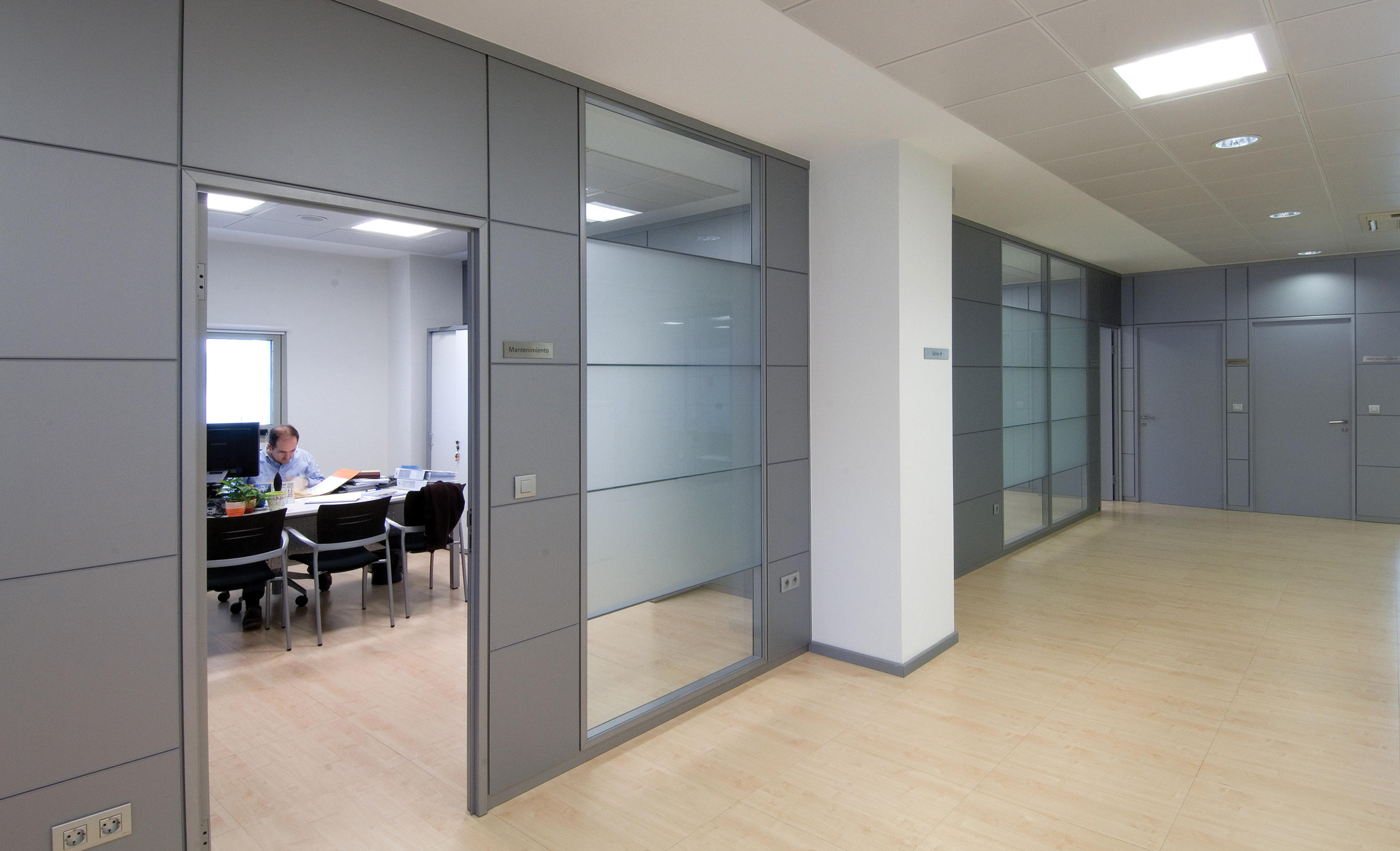 PARTITION M92 - Wall partition systems from Dynamobel | Architonic