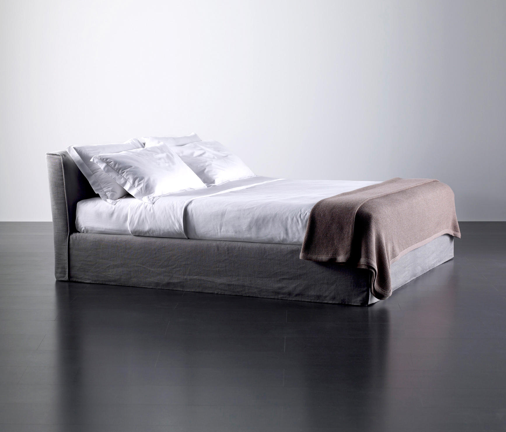 LAW BED Double beds from Meridiani Architonic