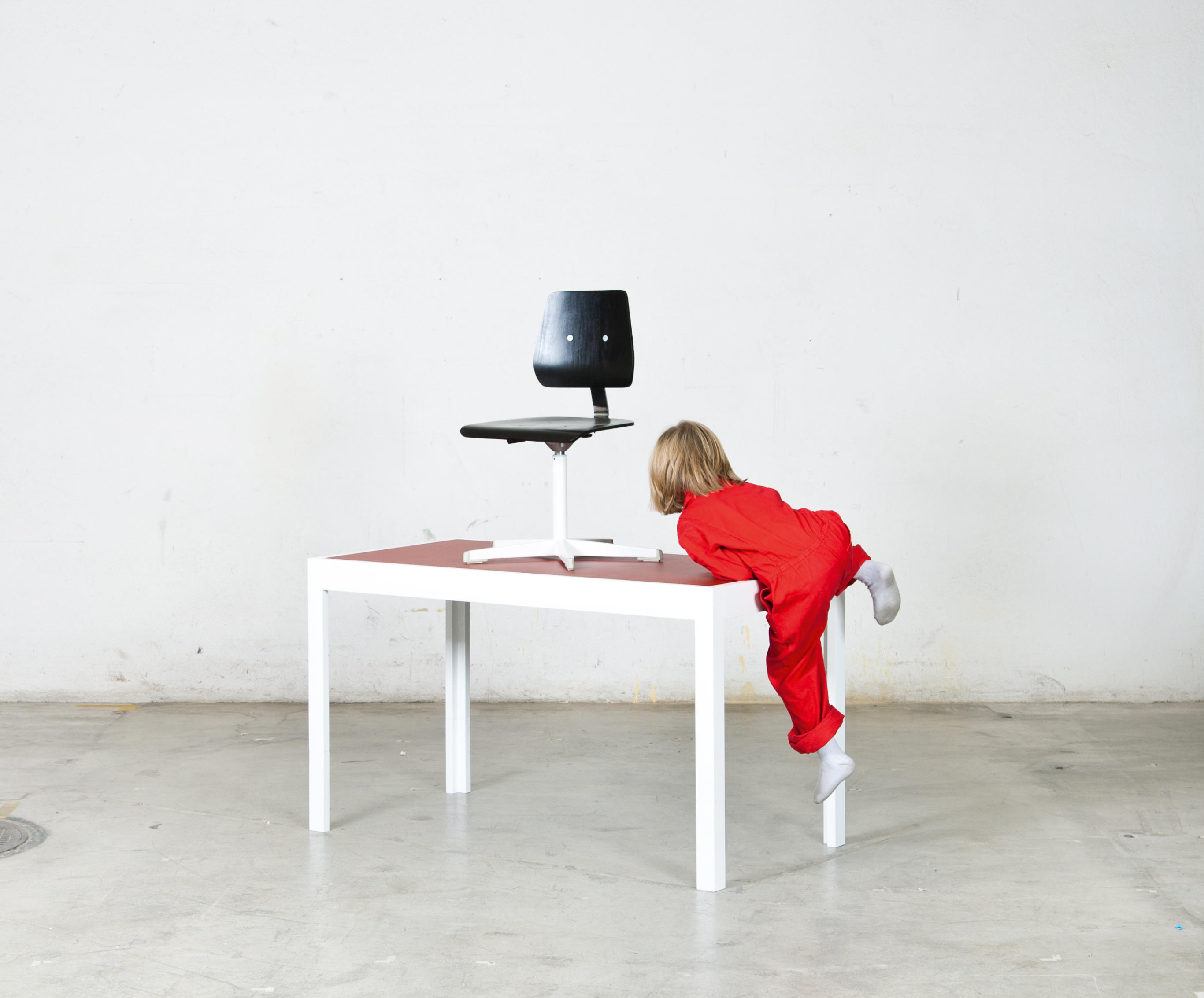 Desk Kids Tables From Minimobl Architonic
