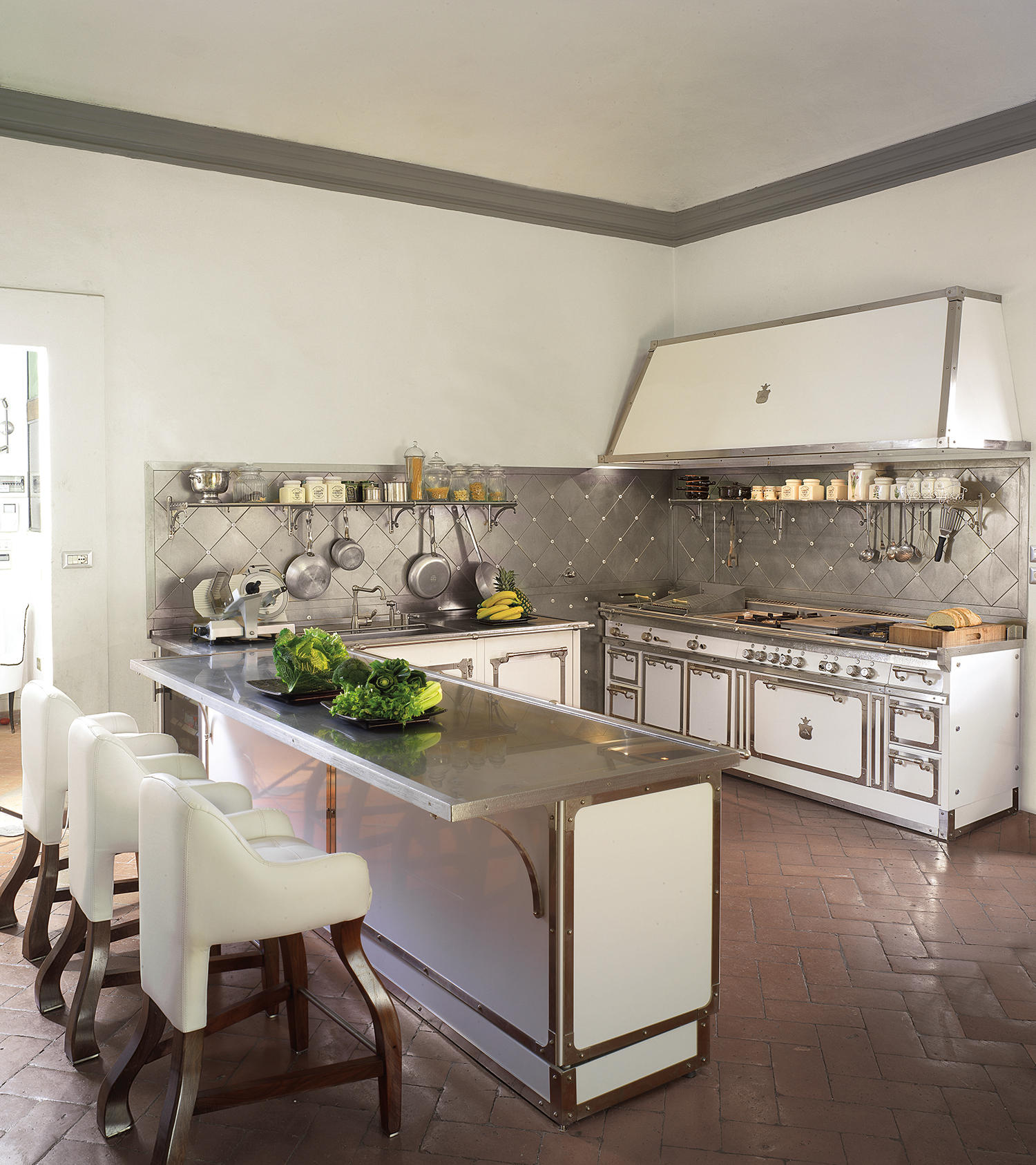 PITTI PALACE KITCHEN Fitted Kitchens From Officine Gullo