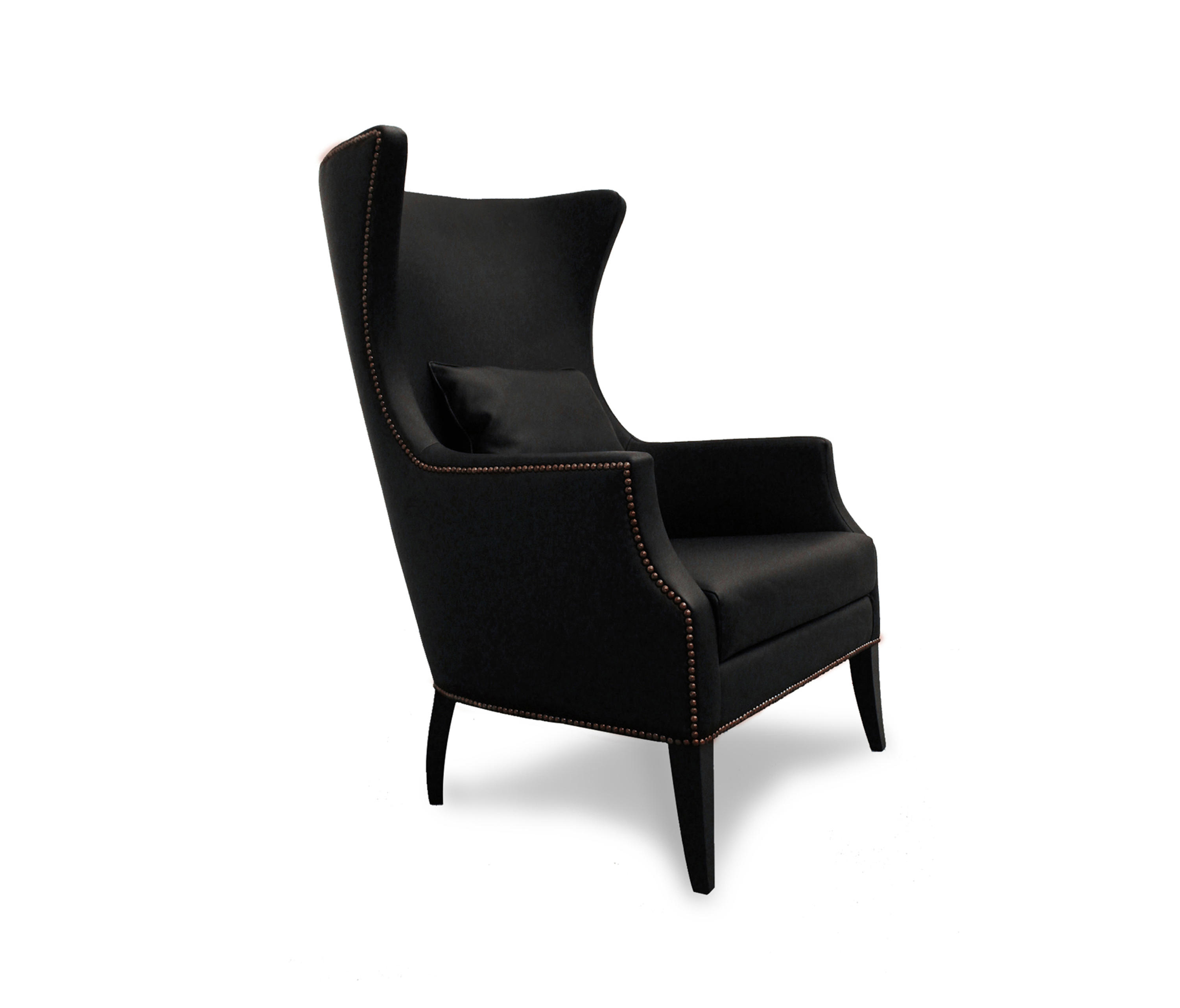 Кресла черного цвета. Кресло Savoy Leather Chair. Кресло Neoclassical Armchair. Кресло Greta Chair Black. Brabbu Dukono.