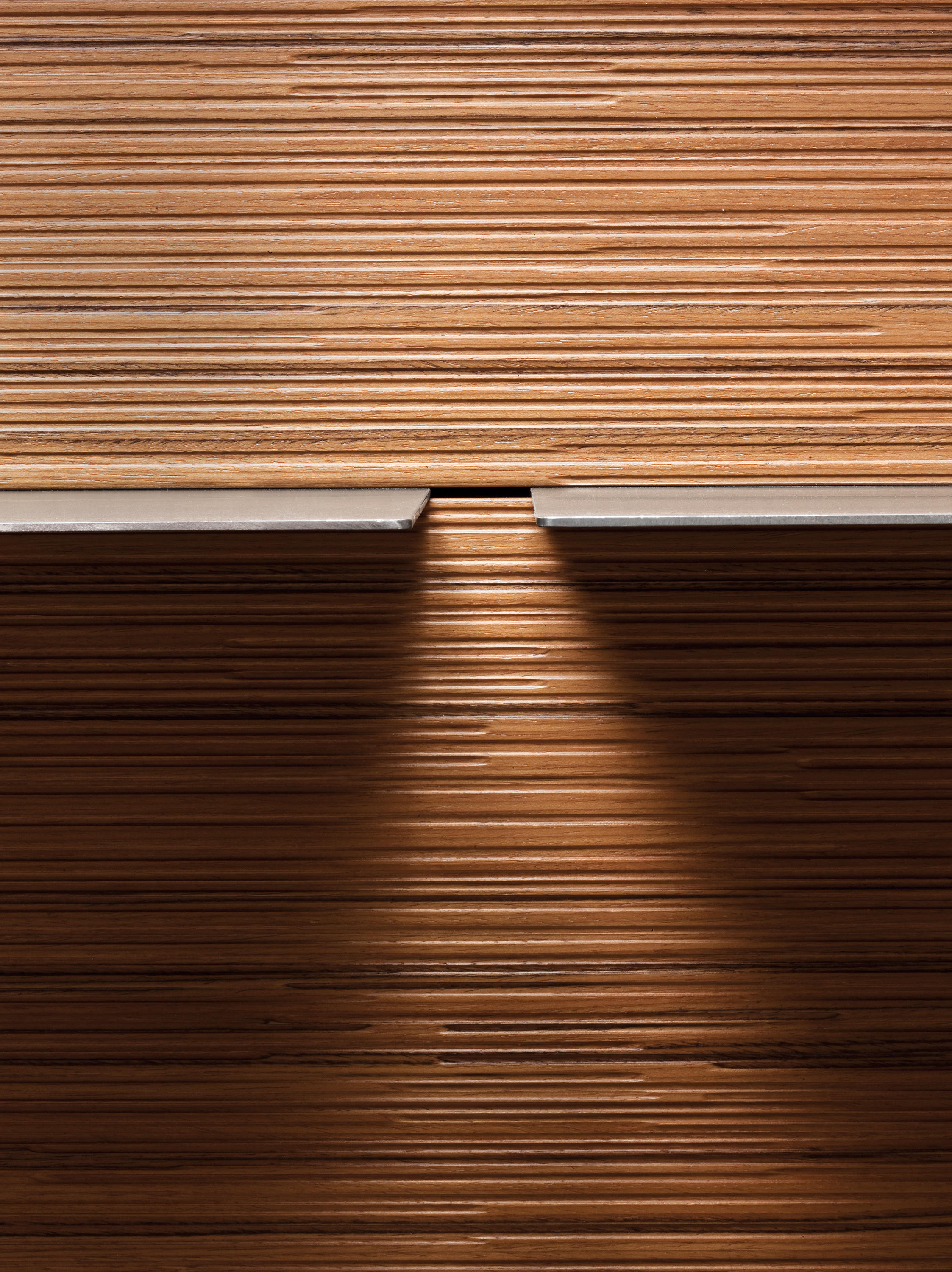 Decor | Suspended Containers | Architonic