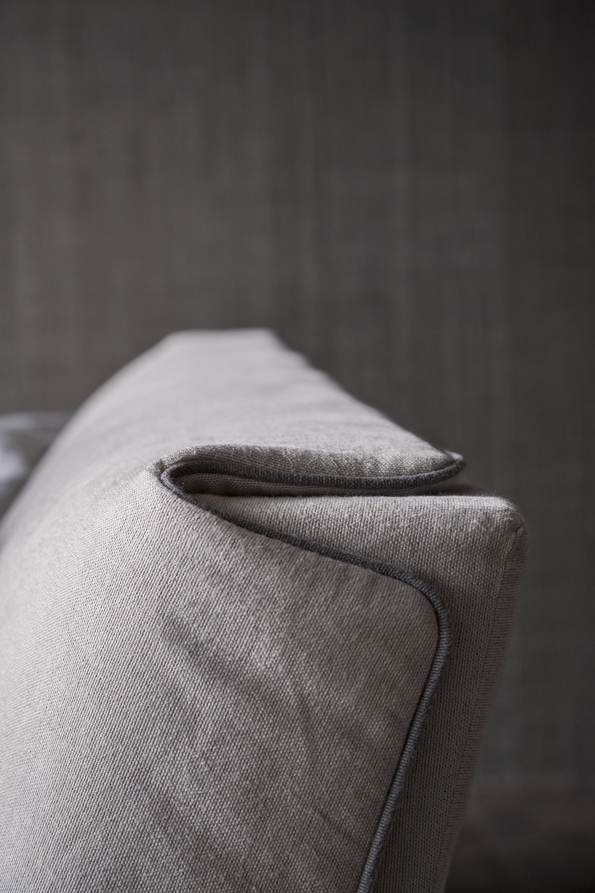 GENTLEMAN BED - Beds from Flou | Architonic