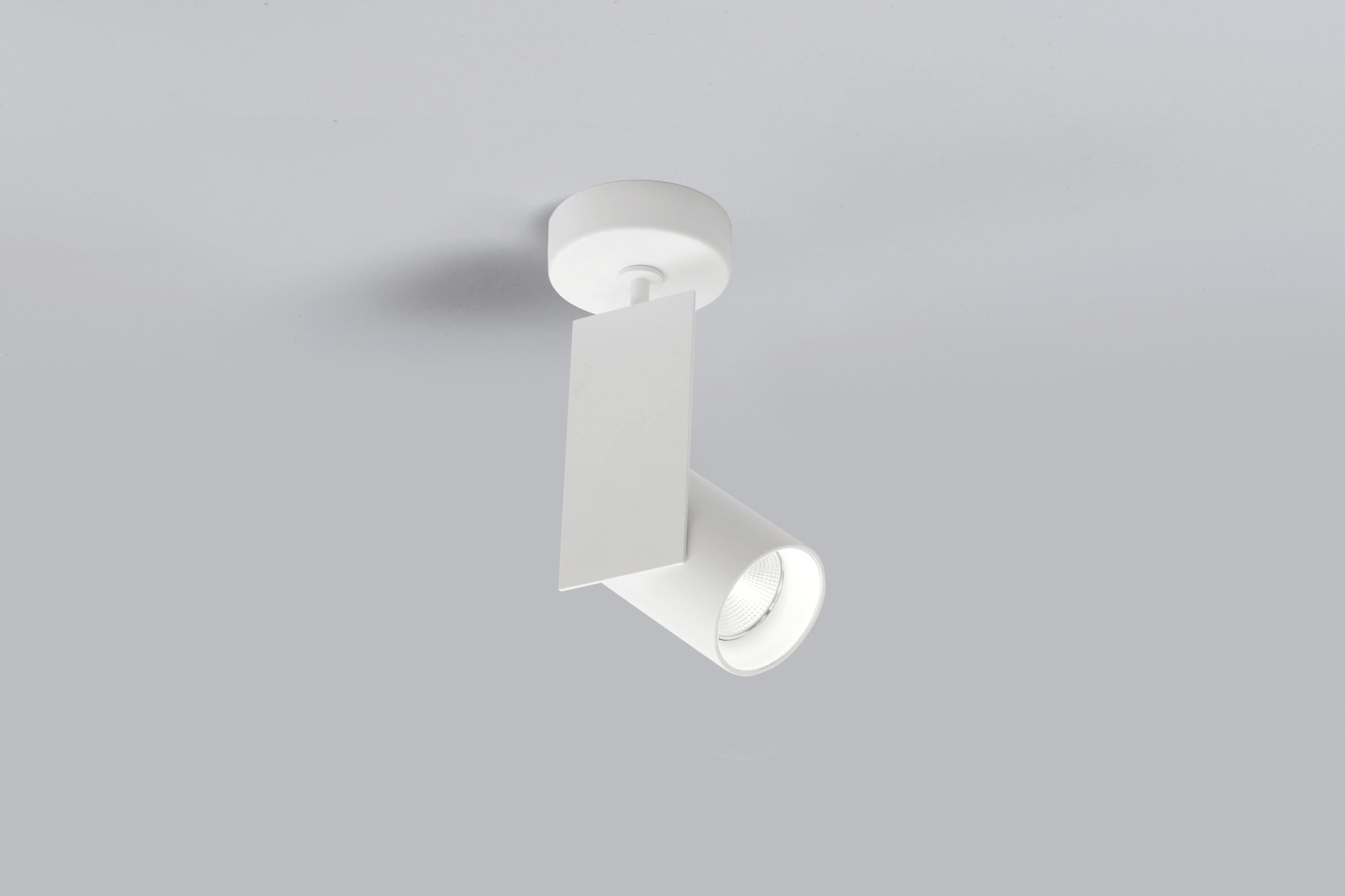 Plafoniere Per Tettoie : Mur Ø v lampade plafoniere aqlus architonic