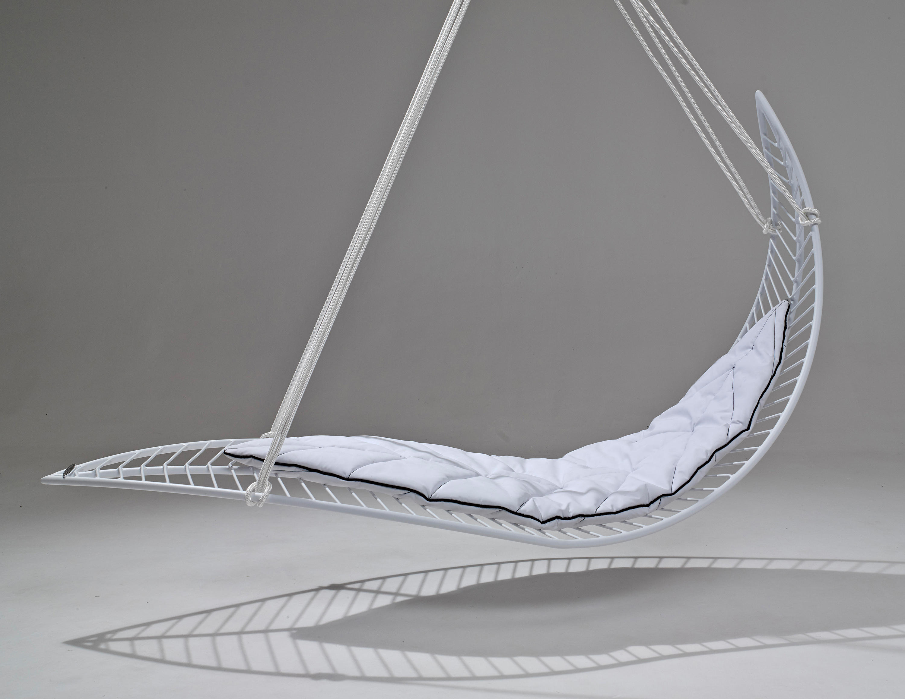 leaf hanging swing chair  architonic