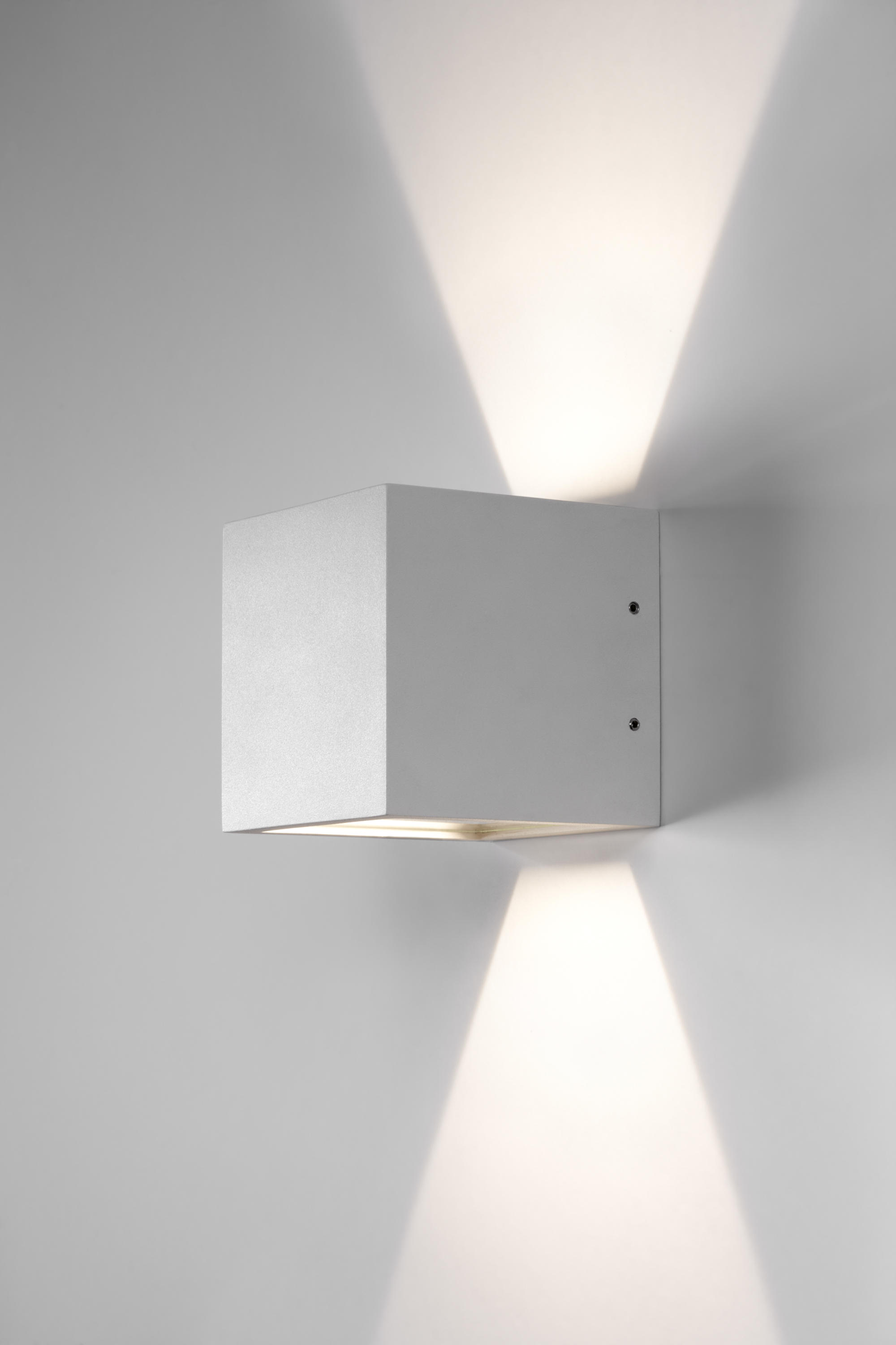 Walter Cunningham røre ved Empirisk CUBE LED - Wall lights from Light-Point | Architonic