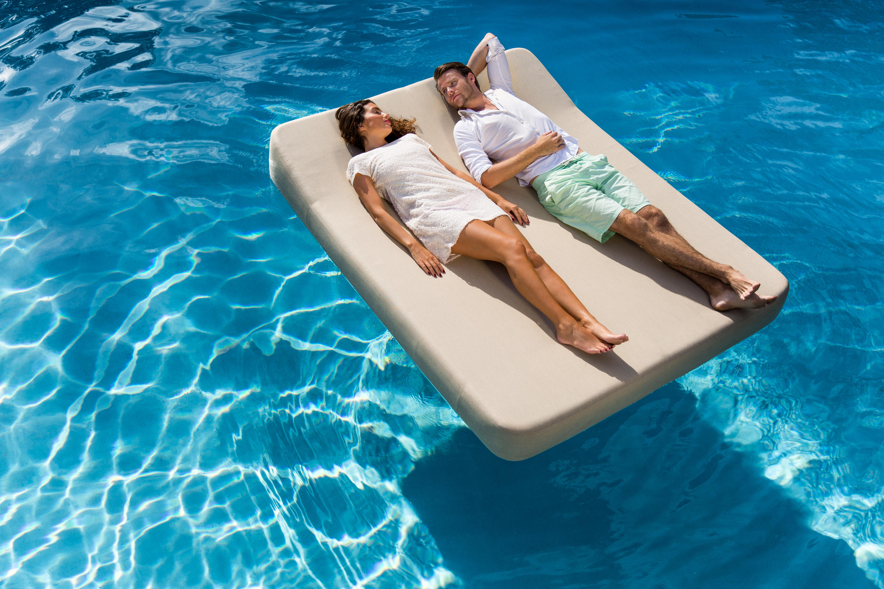 Jackie Floating Lounger Twin Extra Soft Architonic 