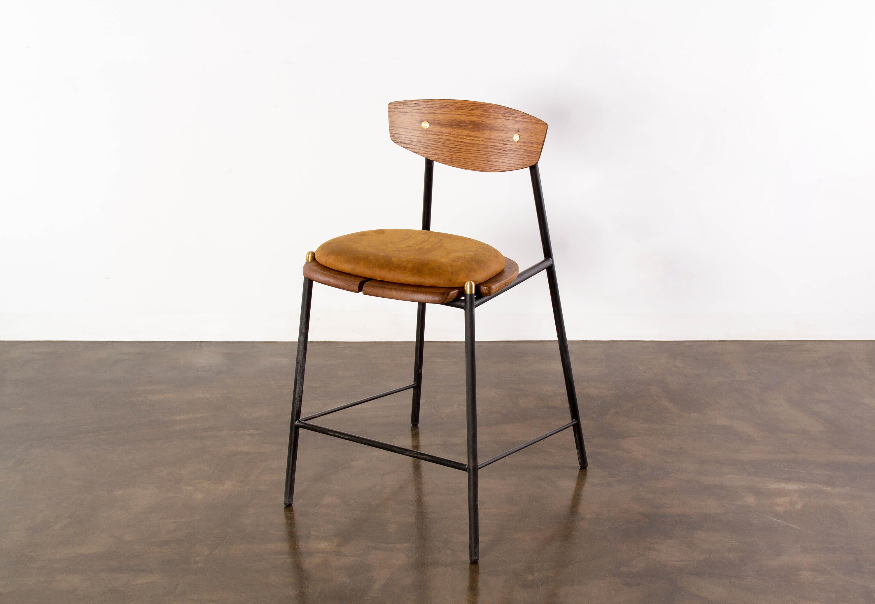 KINK COUNTER STOOL LEATHER CUSHION Bar stools from District Eight