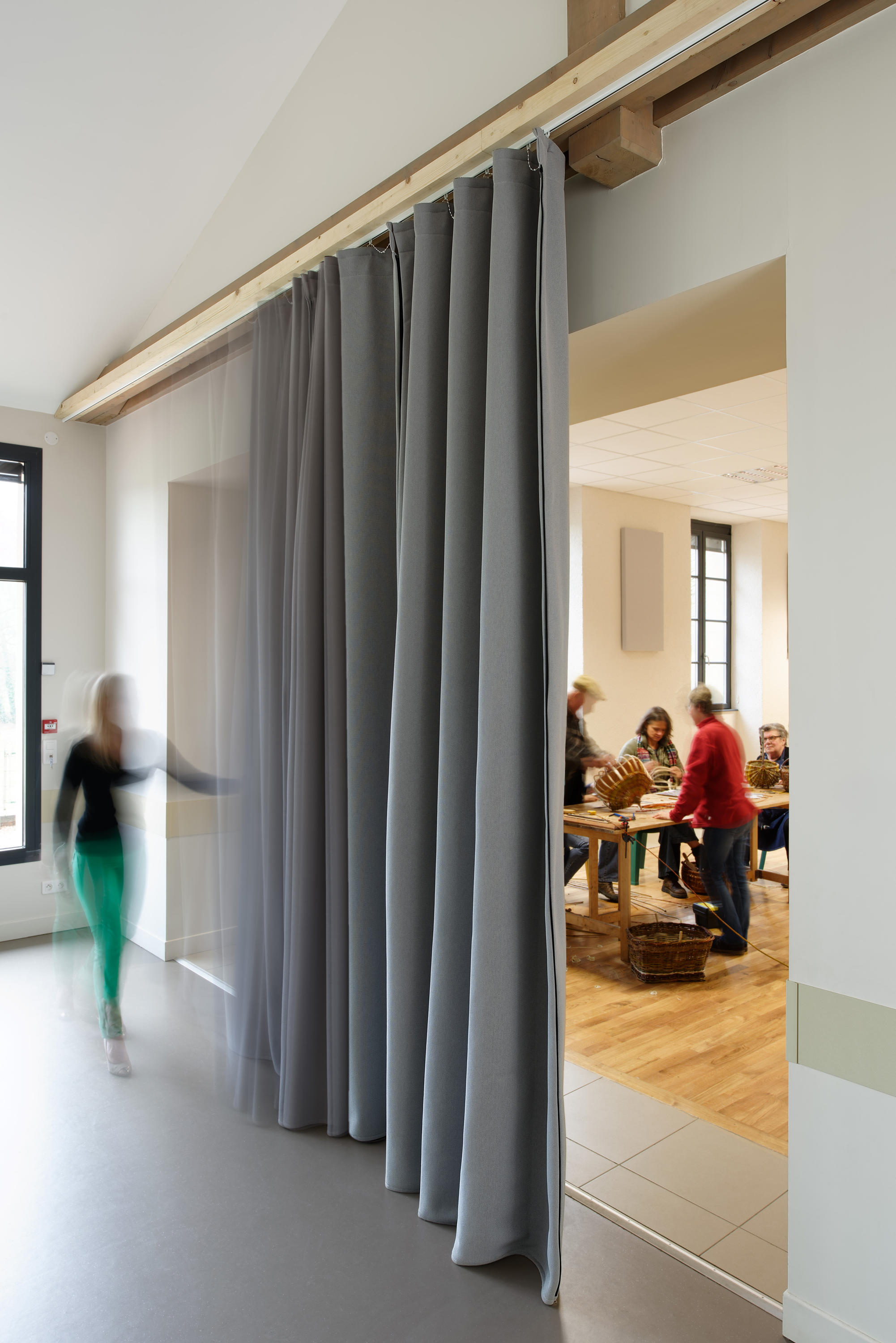 Acoustic curtains & designer furniture | Architonic