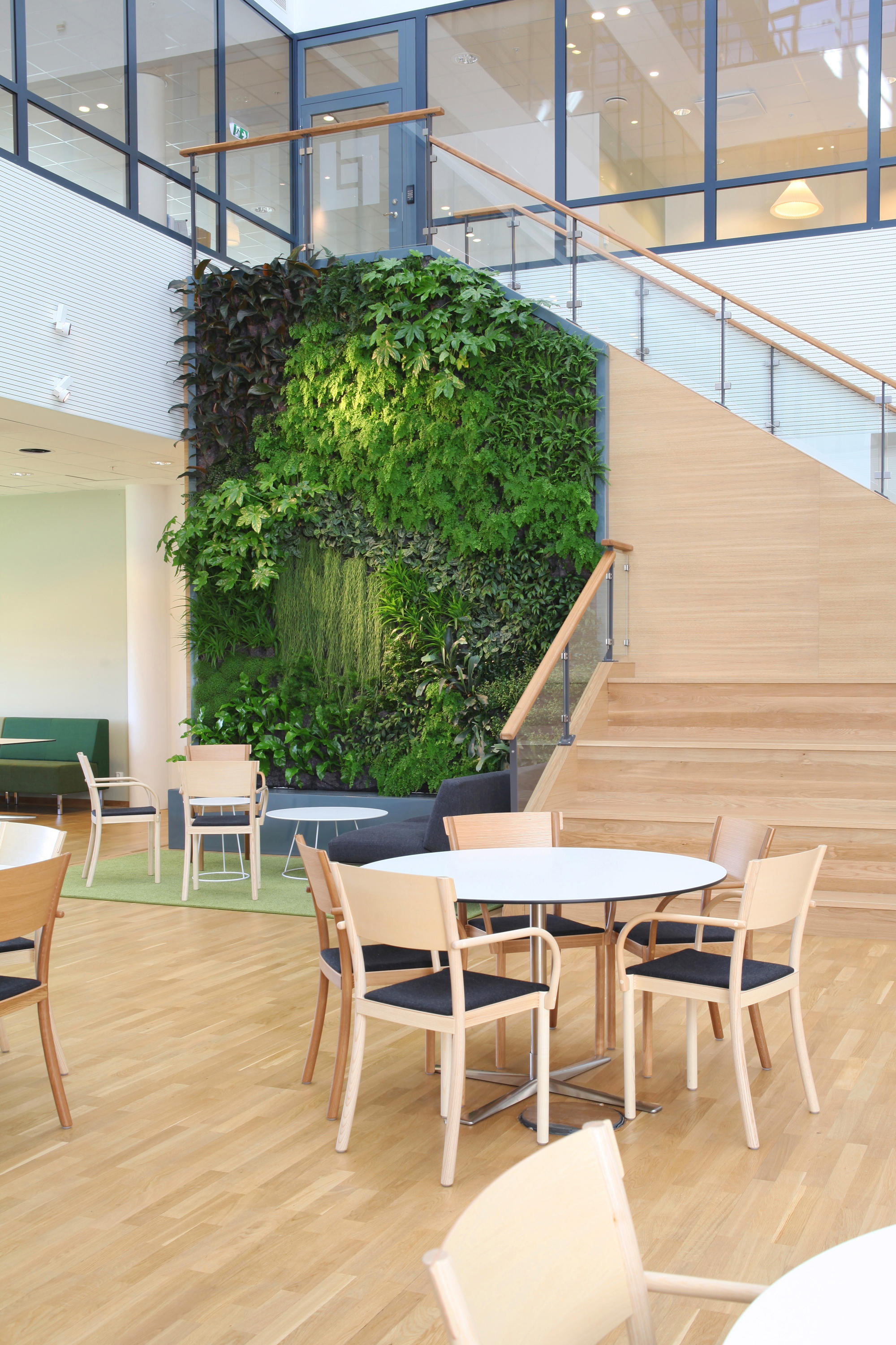 Indoor Vertical Garden | Länsförsäkringar | Architonic