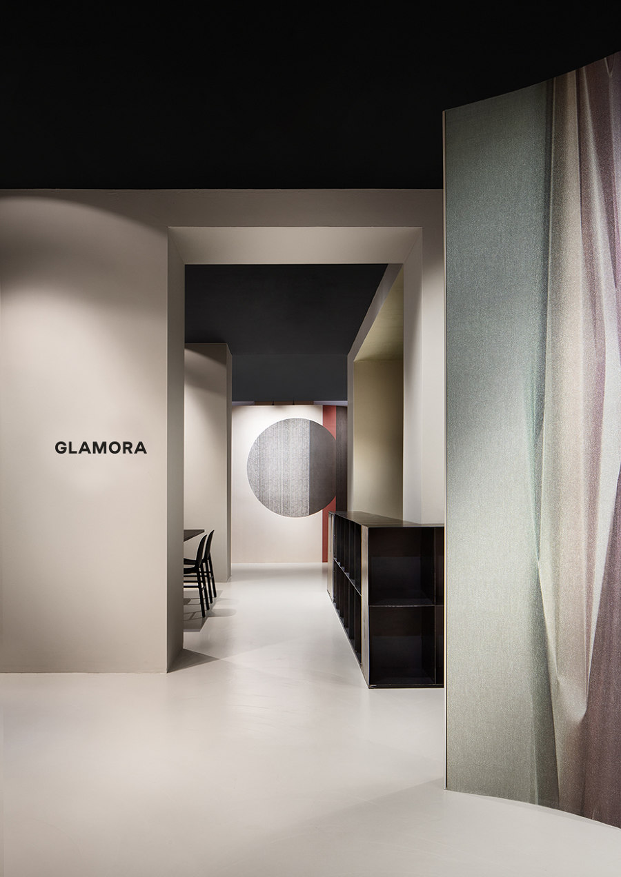 GLAMORA
