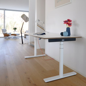 Eliot Original - height adjustable desk