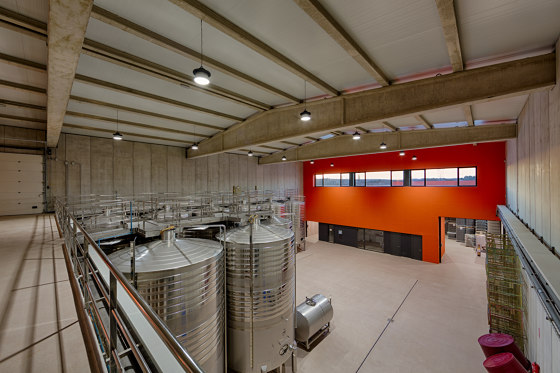 Industrial Hall Midi
Highbay luminaires | Lampade sospensione | RZB - Leuchten