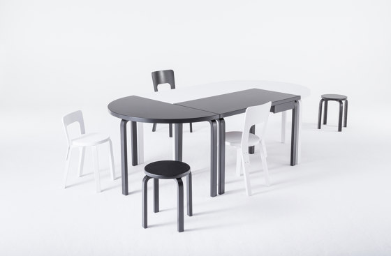 Aalto table half round 95 |  | Artek