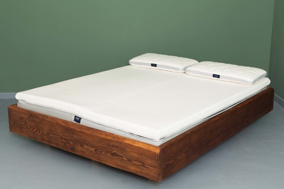 Castellet Floating Bed | Lits | JOHANENLIES