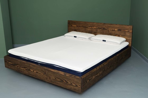 Castellet With Headboard | Beds | JOHANENLIES