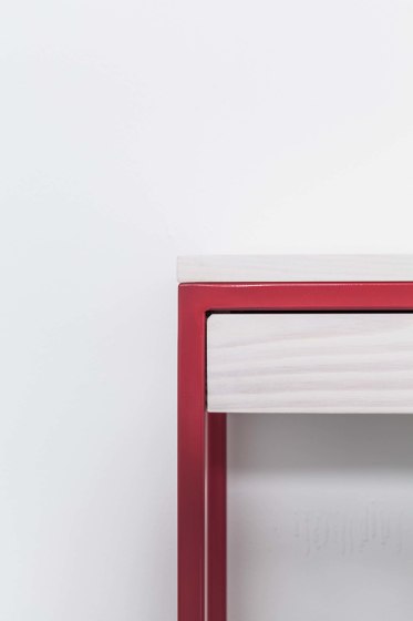 Thorn Strawberry | Tables consoles | JOHANENLIES
