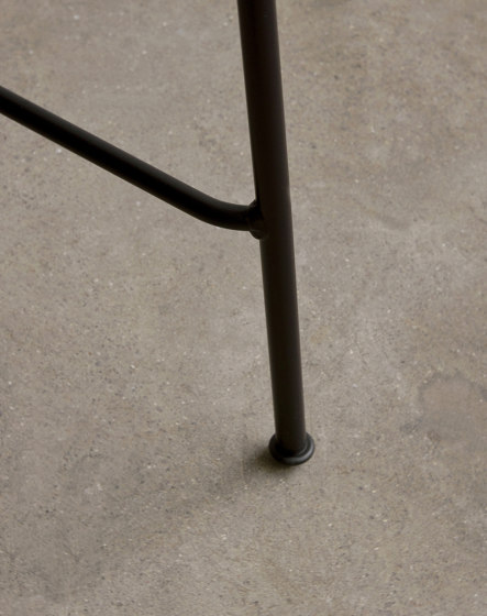 Co Counter Chair, Black Steel | Moss 0004 | Counter stools | Audo Copenhagen