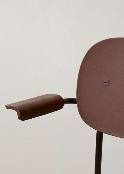 Co Bar Chair, Black Steel | Black Oak / Dakar 0842 | Bar stools | Audo Copenhagen