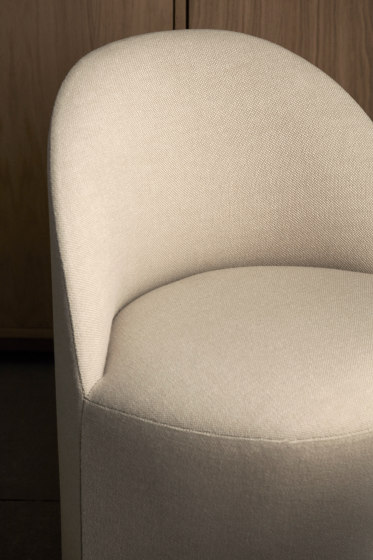 Tearoom Lounge Chair, High Back | Champion 035 | Armchairs | Audo Copenhagen