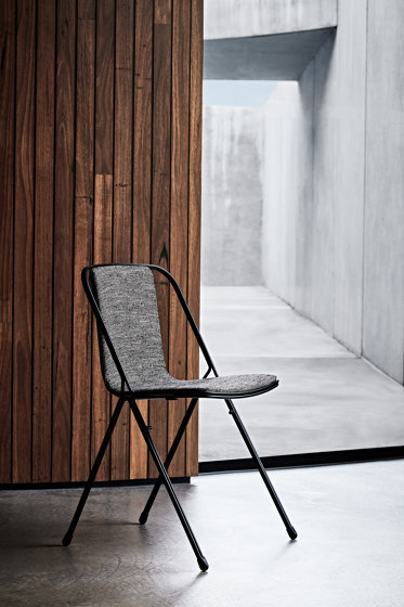 Strand Chair Upholstered | Sillas | nau design