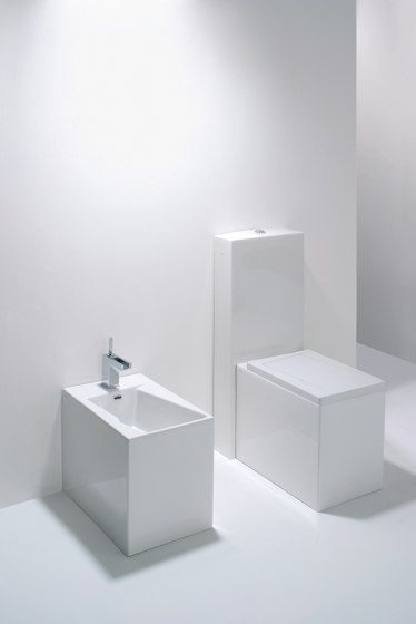 Oz | WC | GSG Ceramic Design