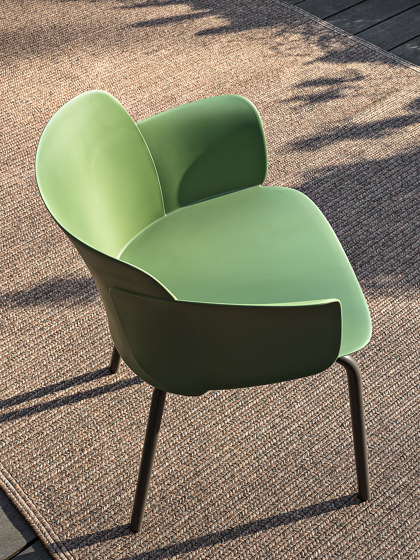 Paper | silla estructura de acero con patas redondas | Sillas | Desalto