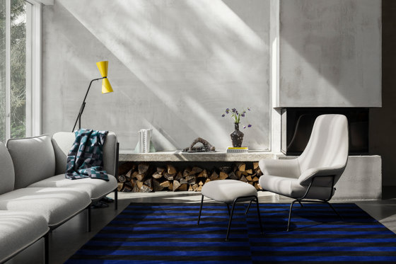 Kumo Sofa 2-Seater Graphite | Sofás | Hem Design Studio