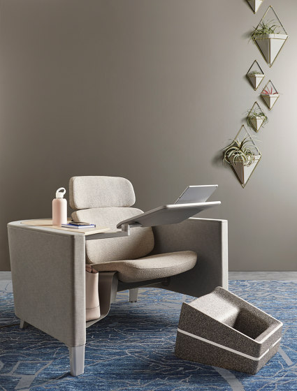 Brody Lounge |  | Steelcase
