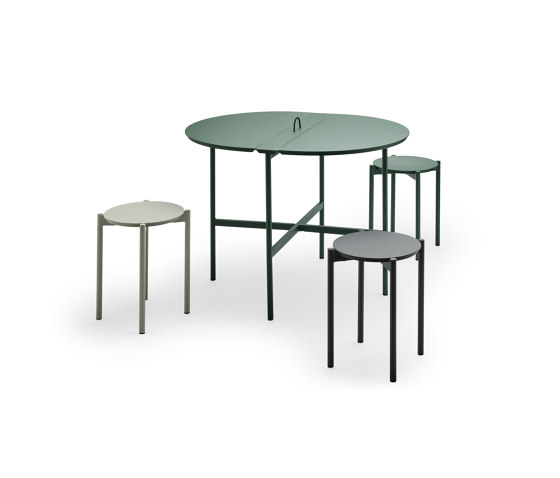 Picnic Table in anthracite black aluminum, foldable | Tavoli pranzo | Skagerak