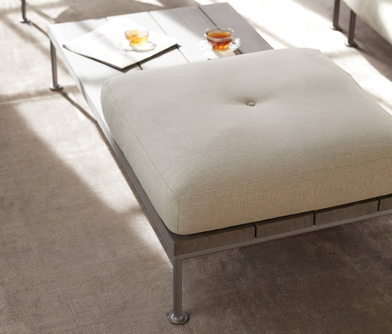 GINA OTTOMAN / COCKTAIL TABLE SQUARE 140 | Coffee tables | JANUS et Cie