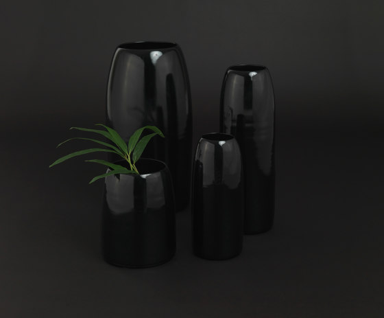 CARLA Vase M | Vases | Schönbuch