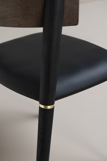 PIPE CONTRACT_106-11/3 | Chaises | Piaval