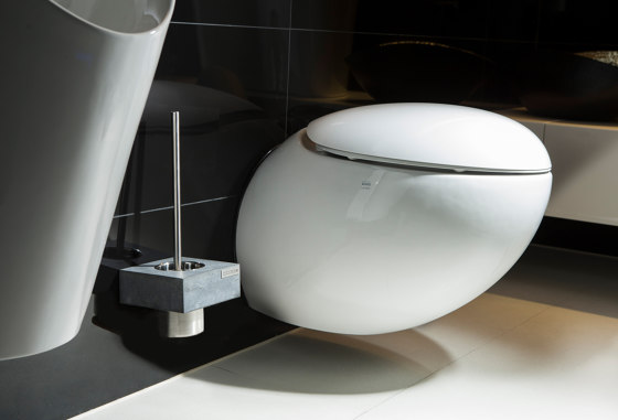 Balneos | Toilettenpapierhalter | CO33 by Gregor Uhlmann