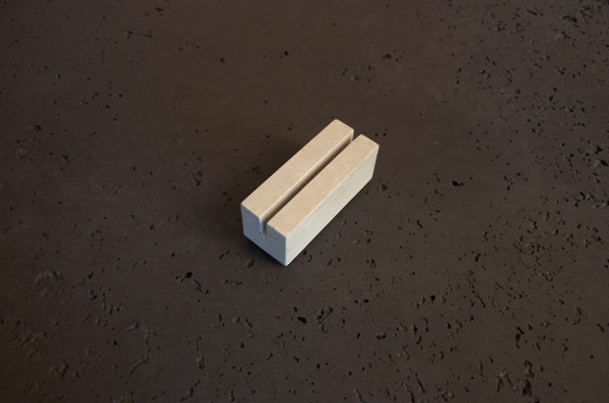 Beton | Tischaufsteller | Menükartenhalter Aus Beton | Displayständer | CO33 by Gregor Uhlmann