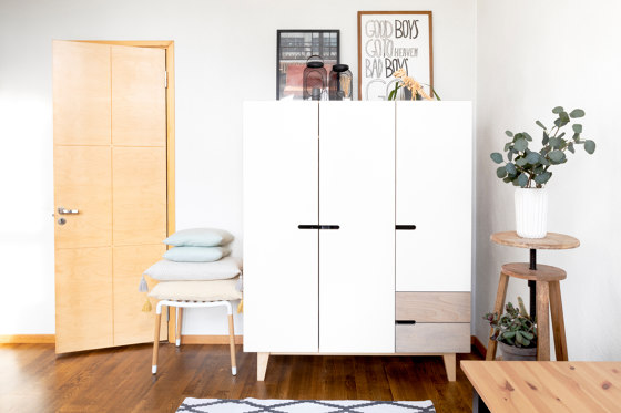 Wardrobe HUH with 3 doors and extra level oak veneered | Cabinets | Radis Furniture