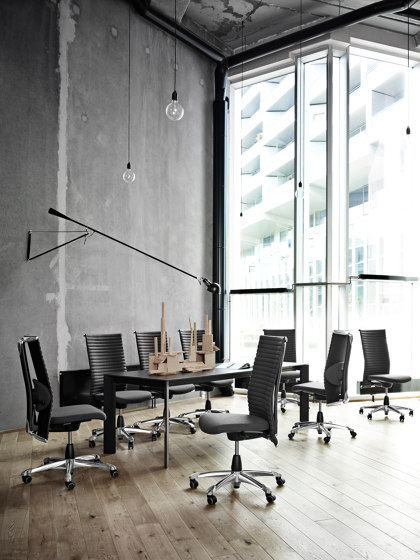HÅG SoFi 7300 | Office chairs | Flokk