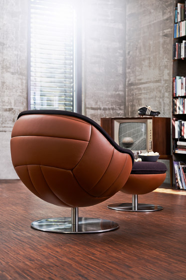 lillus wembley | soccer lounge chair / dinner chair | Sillones | lento