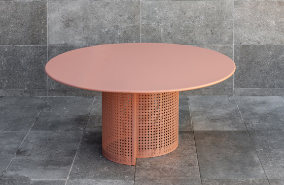 Arena High Table | Dining tables | iSimar