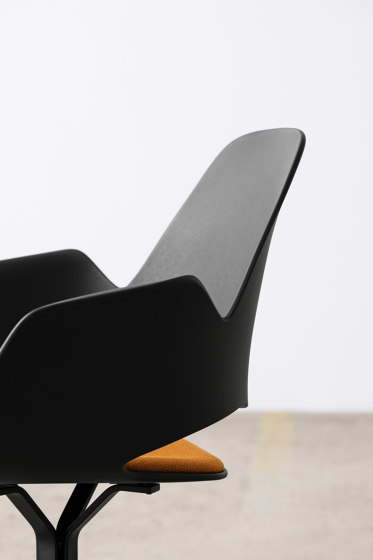 FALK | Dining armchair - Black Column Leg, Dark Olive seat | Stühle | HOUE