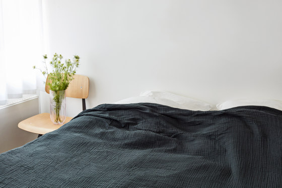 Crinkle Bedspread | Decken | HAY