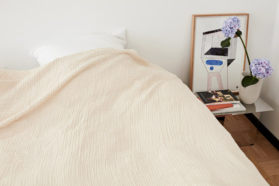 Crinkle Bedspread | Coperte | HAY